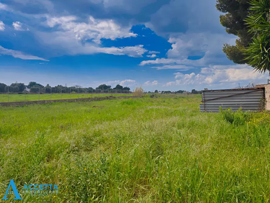 Immagine 10 di Terreno agricolo in vendita  in Via Rosmarini a Leporano