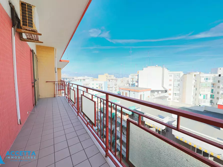 Immagine 5 di Trilocale in vendita  in Via Ugo De Carolis 10 a Taranto