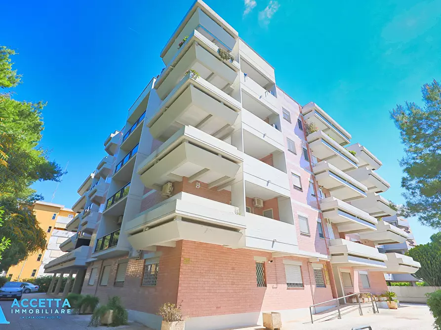 Immagine 26 di Quadrilocale in vendita  in Via Galera Montefusco 11 a Taranto