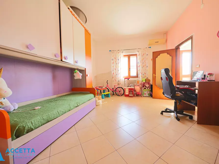 Immagine 7 di Trilocale in vendita  in Via Calata Livezza 24 a Taranto