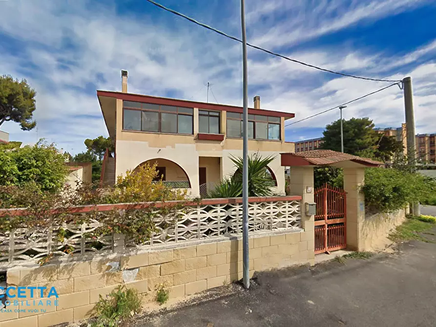 Immagine 1 di Trilocale in vendita  in Via Calata Livezza 24 a Taranto