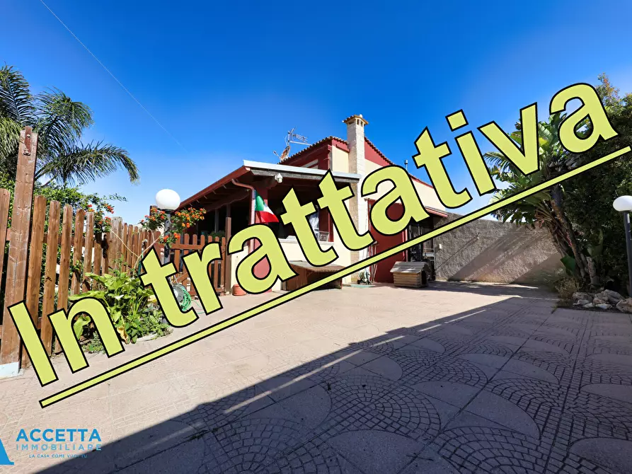 Immagine 1 di Villa in vendita  in Via Razze 11 a Taranto