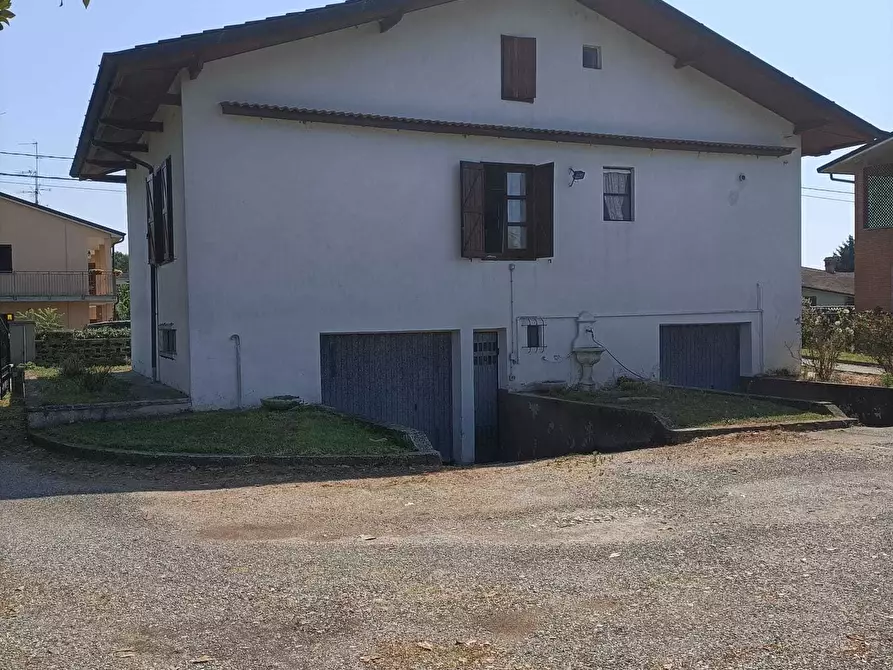 Immagine 4 di Casa indipendente in vendita  in Via Monticelli a Badia Pavese