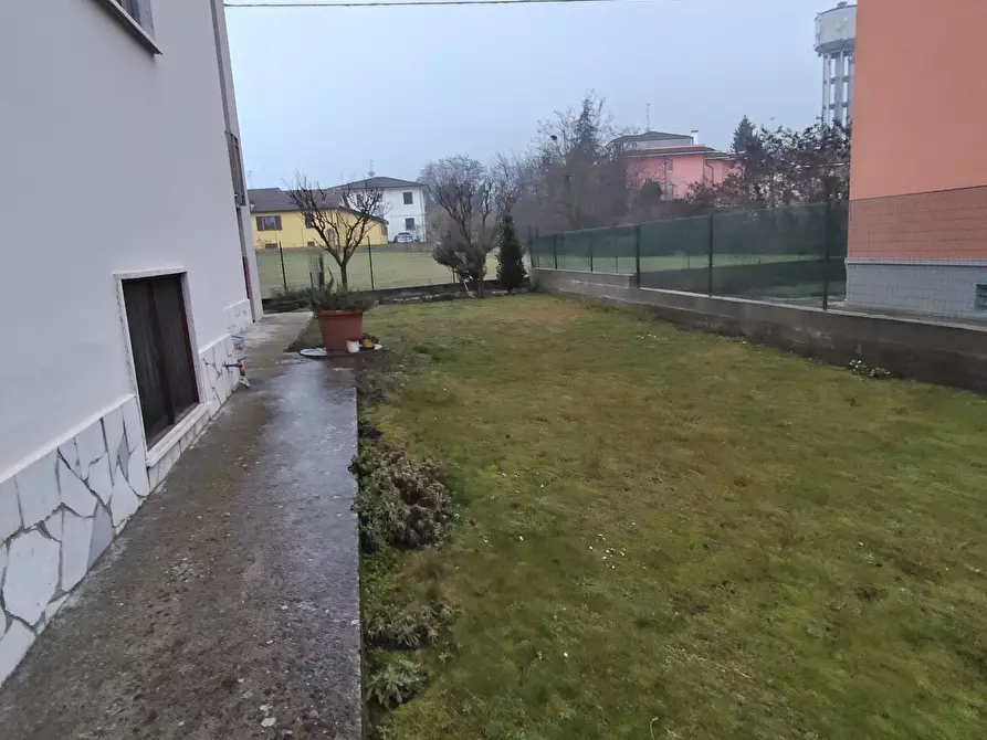 Immagine 32 di Quadrilocale in vendita  in via delle rose a Castel San Giovanni