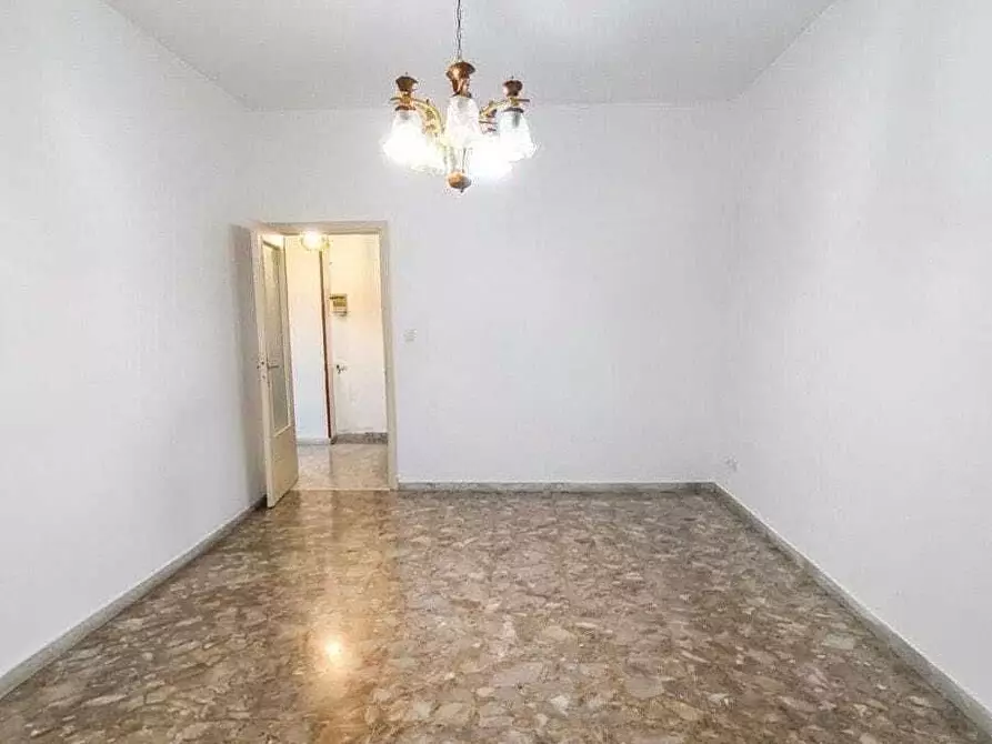 Immagine 8 di Trilocale in vendita  in Via Avegno a Roma