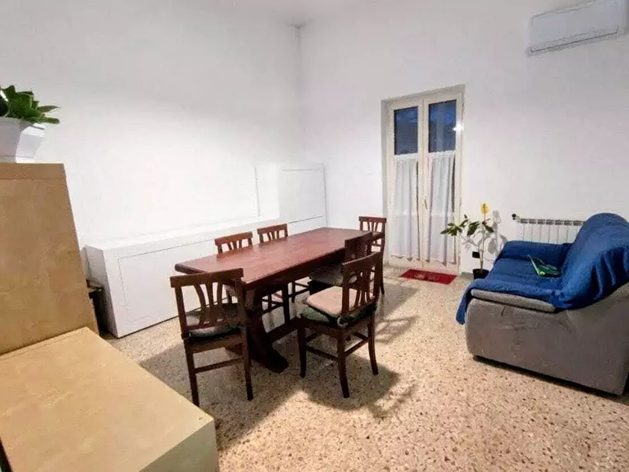 Immagine 8 di Bilocale in vendita  in Via Avegno a Roma