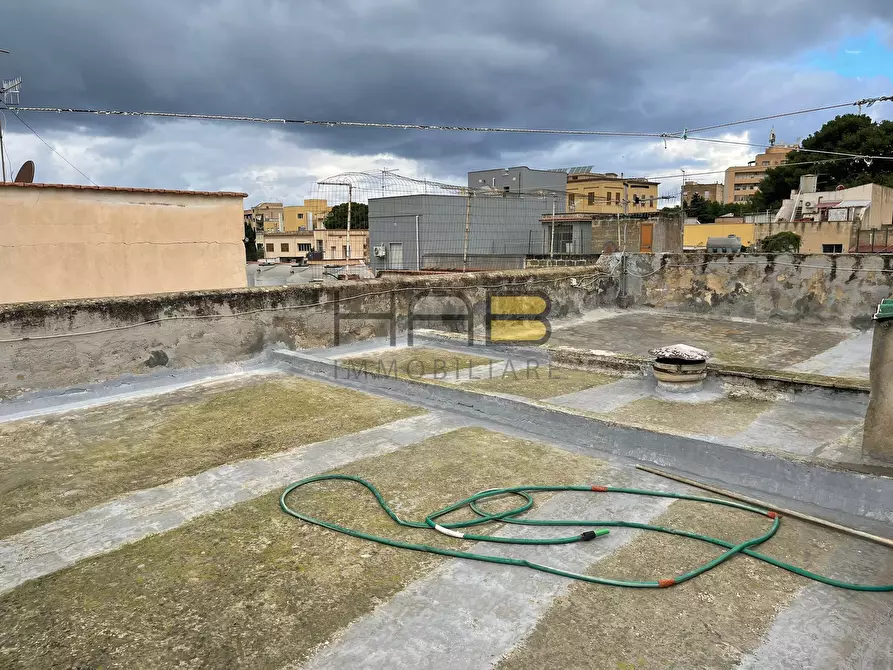 Immagine 10 di Quadrilocale in vendita  a Erice