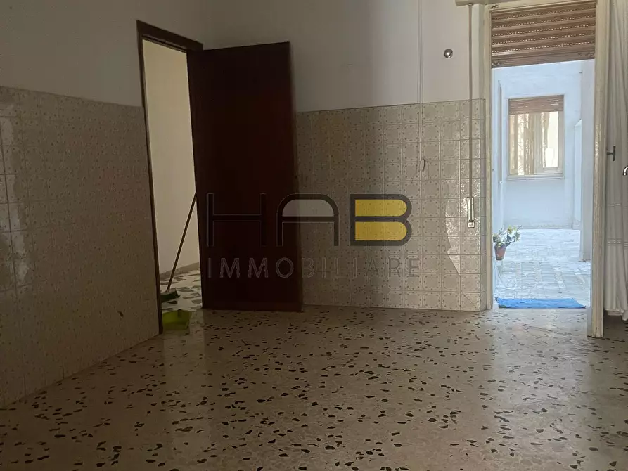 Immagine 5 di Quadrilocale in vendita  in Via Monte San Giuliano a Trapani