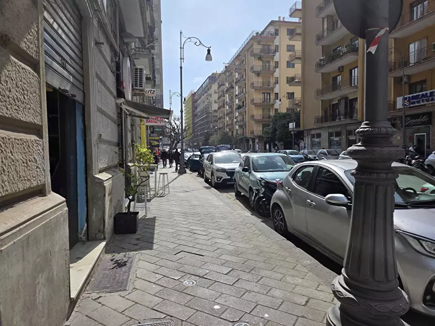 Immagine 2 di Trilocale in vendita  in Corso Giuseppe Garibaldi a Salerno