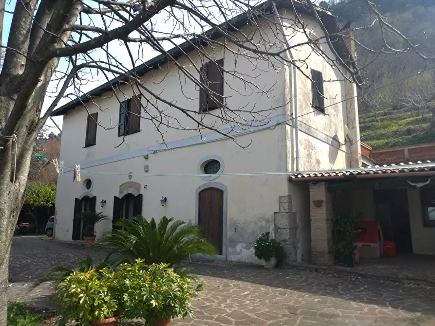 Immagine 1 di Rustico / casale in vendita  in Via Mandrizzo 3 a Roccapiemonte