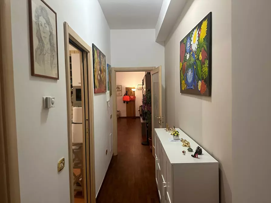 Immagine 9 di Trilocale in vendita  in Corso Vittorio Emanuele a Napoli