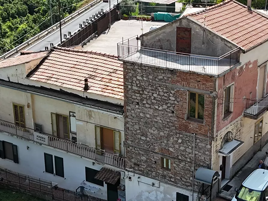 Immagine 2 di Casa semindipendente in vendita  in Via Francesco Spirito 62 a Salerno