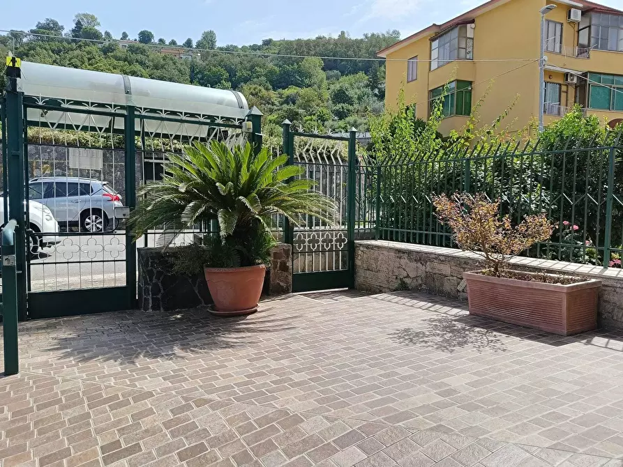 Immagine 7 di Pentalocale in vendita  in Via Giuseppe Vitale 64 a Cava De' Tirreni