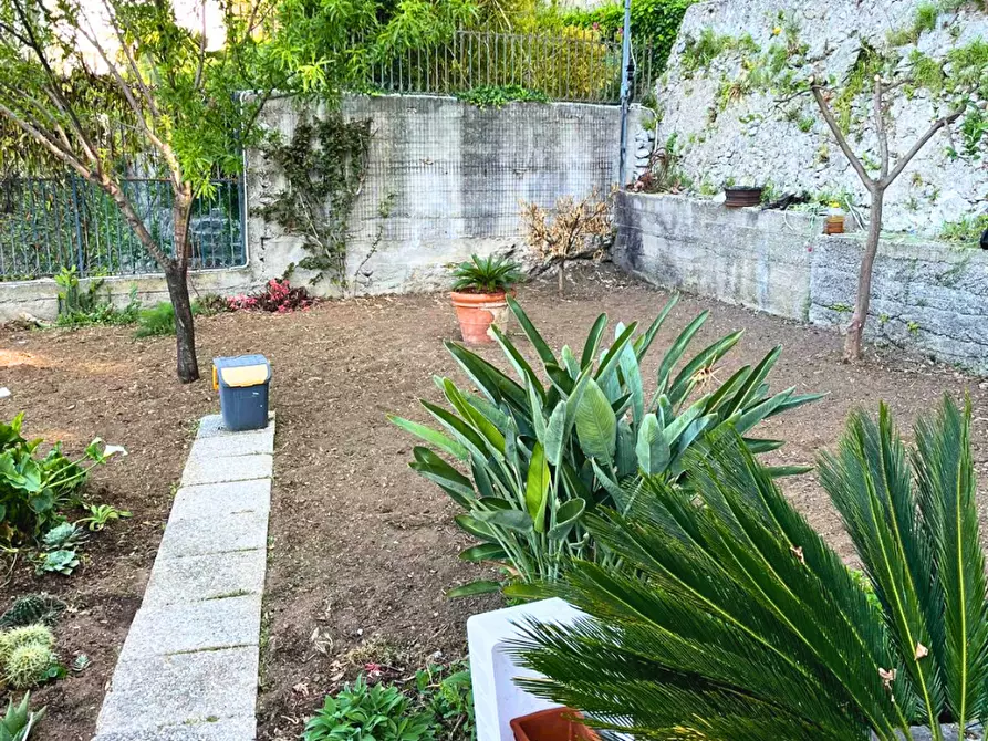 Immagine 12 di Villa in vendita  in Via le Camere 30 a Vietri Sul Mare