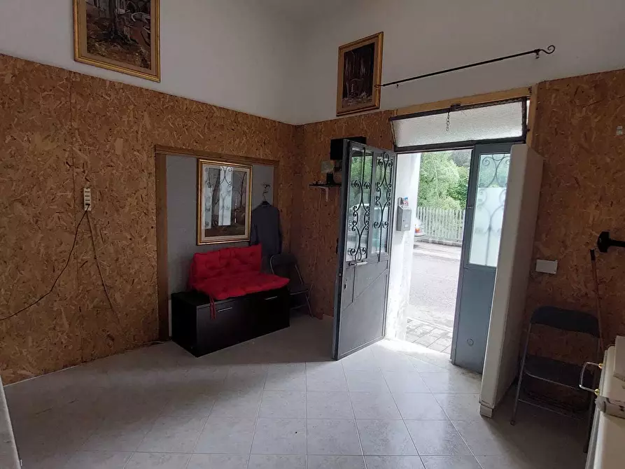 Immagine 7 di Bilocale in vendita  in Via San Severino Tommaso 66 a Baronissi