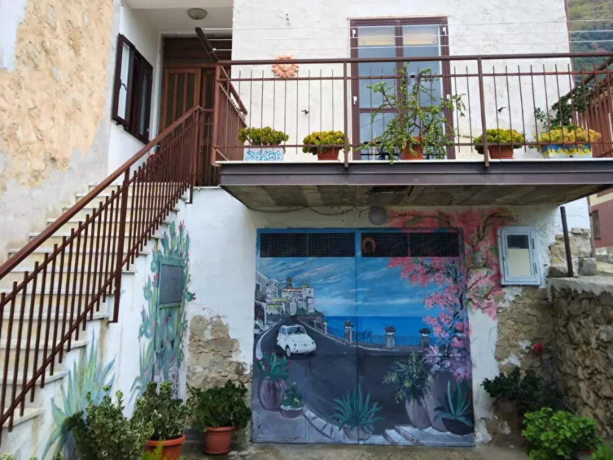 Immagine 19 di Porzione di casa in vendita  in Via Tiro a Segno 31 a Monteforte Cilento