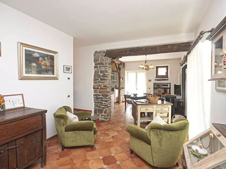 Immagine 15 di Villa in vendita  in Via privata Scanduè 23 a Serra Riccò