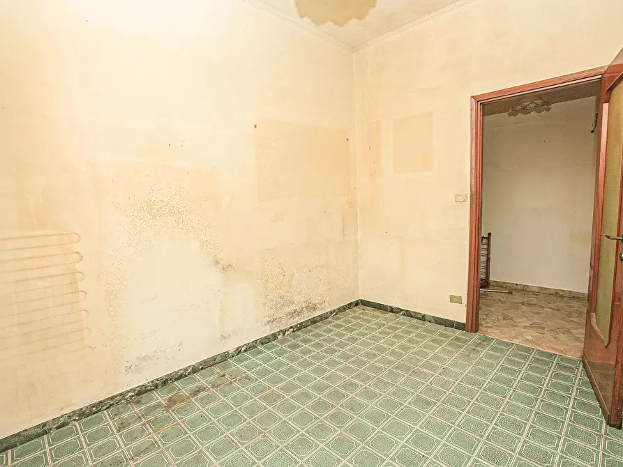 Immagine 6 di Quadrilocale in vendita  in Via G.B. Gaulli 12 A a Genova