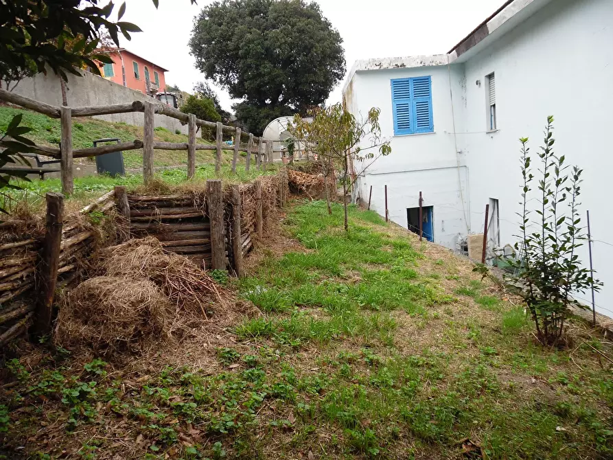 Immagine 53 di Quadrilocale in vendita  in Strada Statale 35 dei Giovi 53 a Mignanego