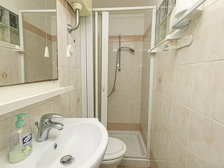 Immagine 19 di Bilocale in vendita  in Via Beata Chiara 4 a Genova