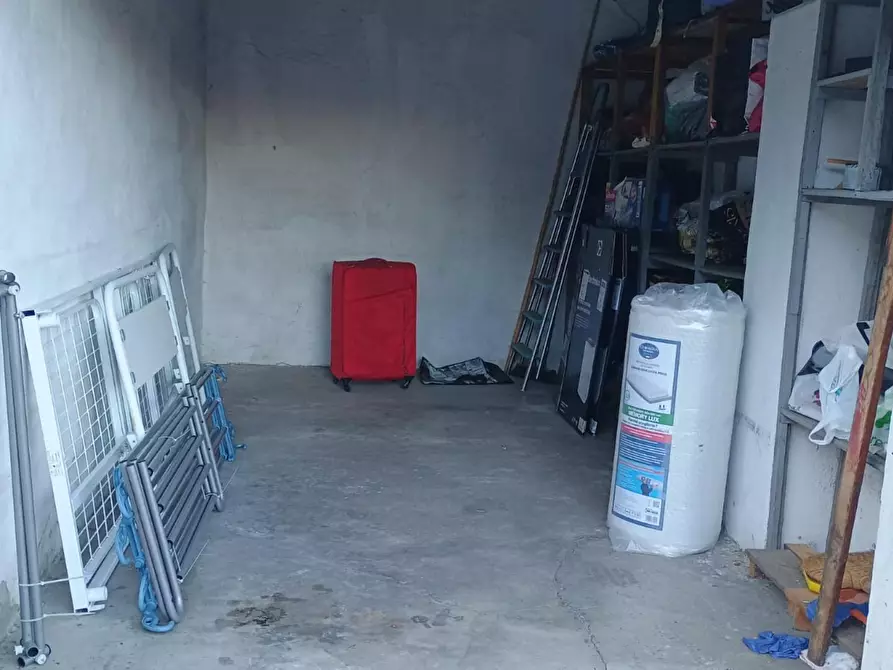 Immagine 1 di Magazzino in vendita  in Via martiri della libertà 256 a Campomorone