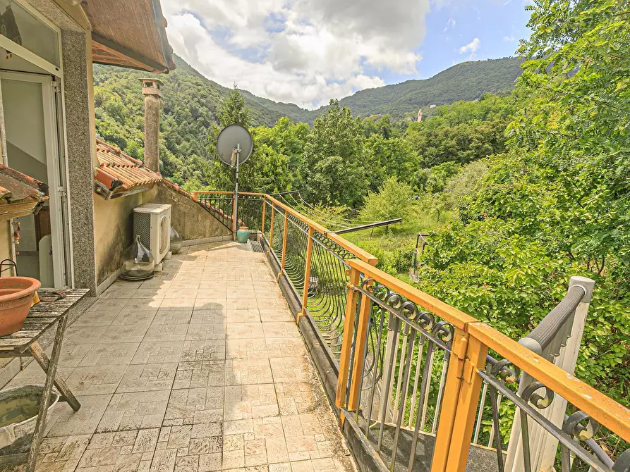 Immagine 16 di Quadrilocale in vendita  in Via Torbi 7 a Ceranesi