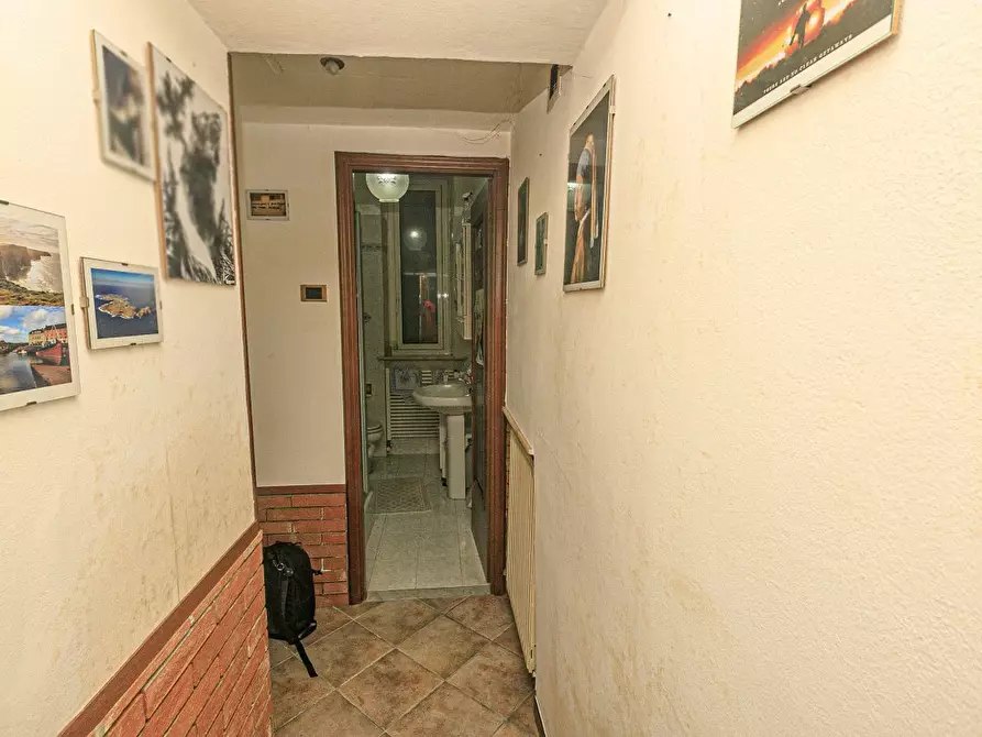 Immagine 27 di Bilocale in vendita  in Salita Murta 1a a Genova