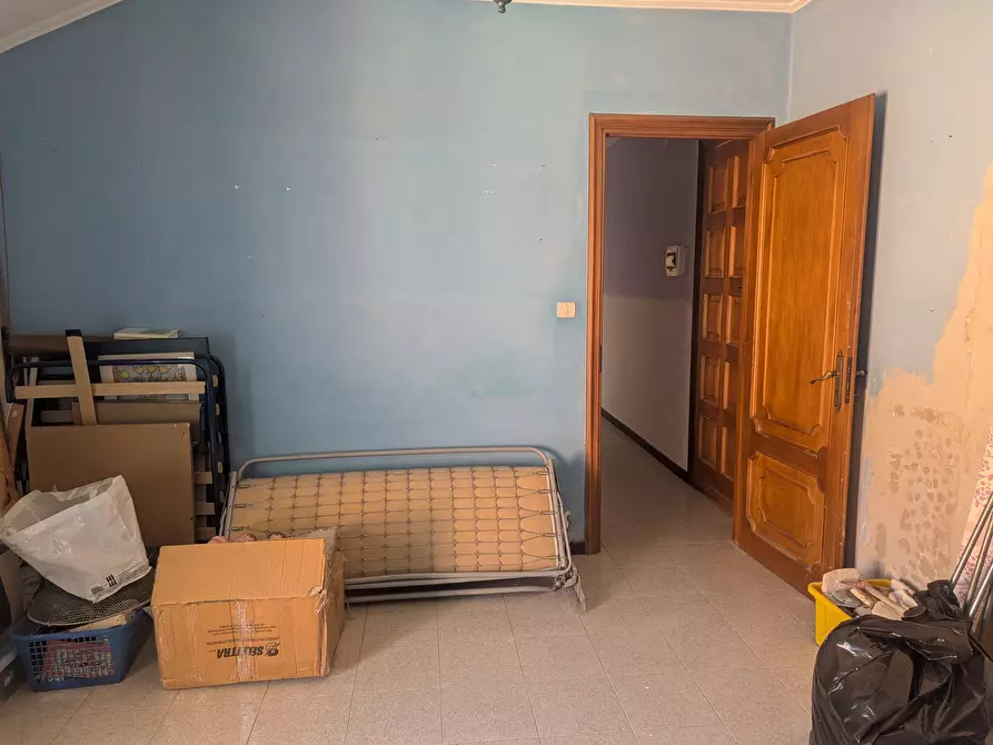 Immagine 3 di Bilocale in vendita  in Via Beata Chiara 10 a Genova