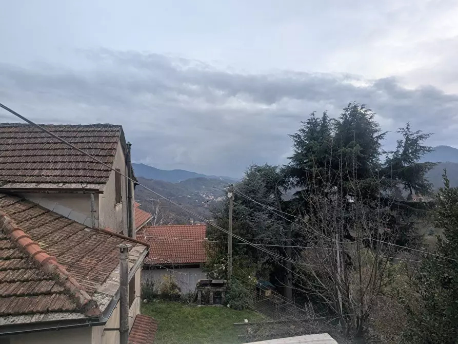 Immagine 1 di Quadrilocale in vendita  in Via Fiume 187 a Mignanego