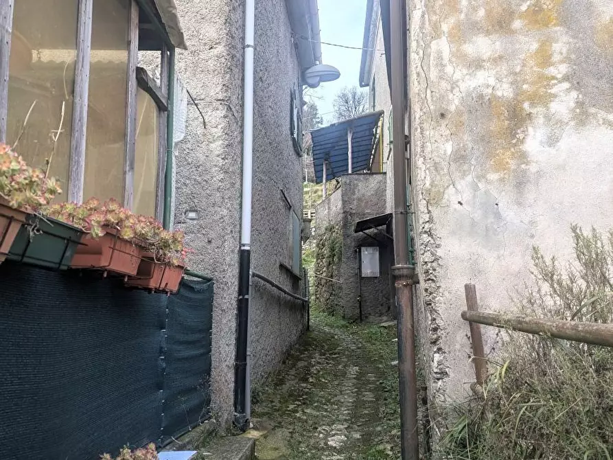 Immagine 26 di Quadrilocale in vendita  in Via Fiume 187 a Mignanego