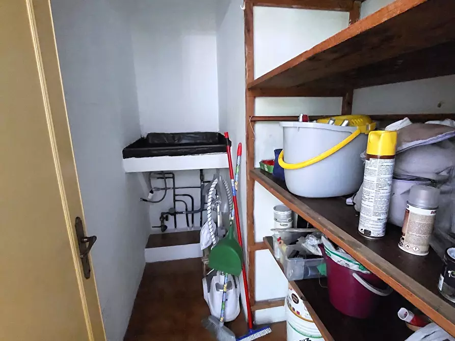 Immagine 29 di Bilocale in vendita  a Genova