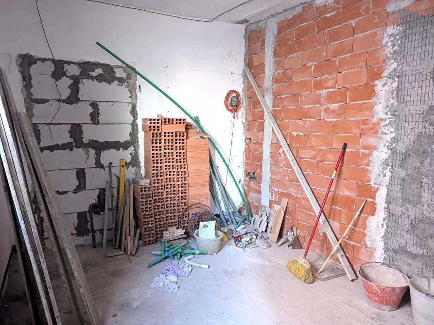 Immagine 30 di Bilocale in vendita  in Via Vittorio Veneto a Busalla