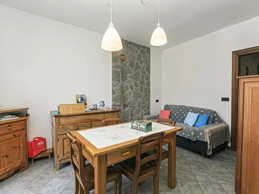 Immagine 11 di Quadrilocale in vendita  in Via Ennio Del Monte 5 a Campomorone