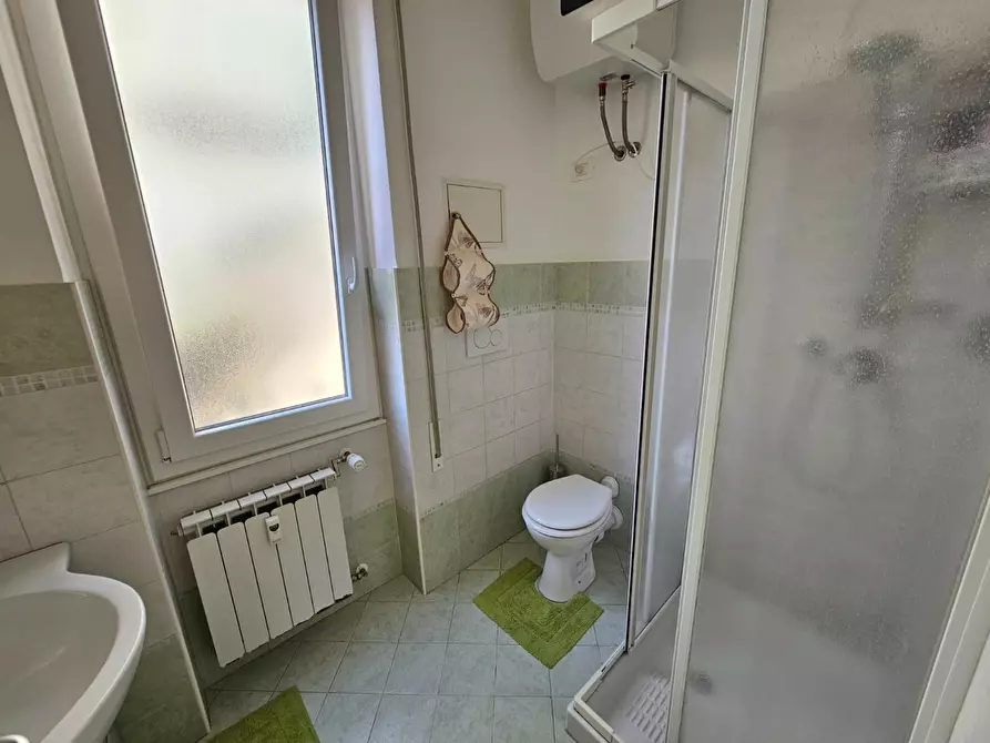 Immagine 17 di Bilocale in vendita  a Genova