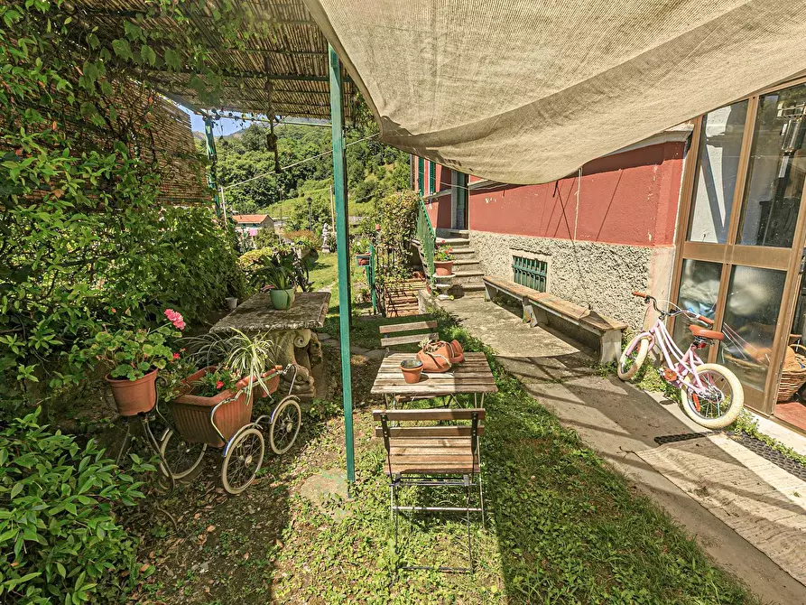 Immagine 15 di Villa in vendita  in Via Monte Carlo 7 a Campomorone