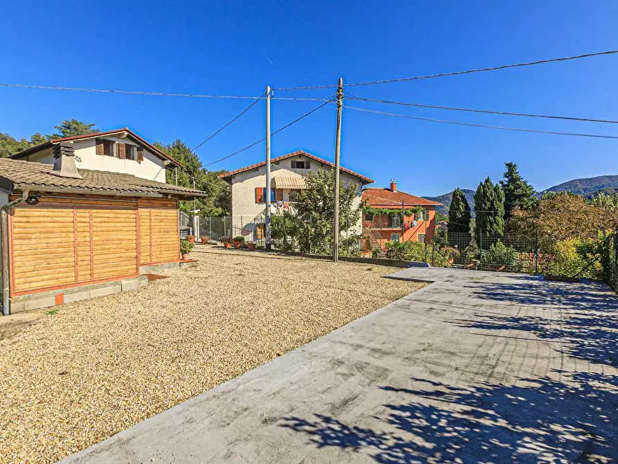 Immagine 56 di Pentalocale in vendita  in Via Costigliolo a Mignanego