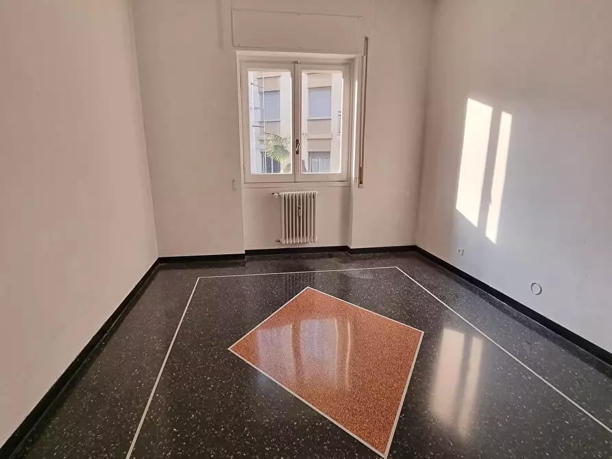 Immagine 11 di Pentalocale in vendita  in Via Paolo Anfossi 68c a Genova