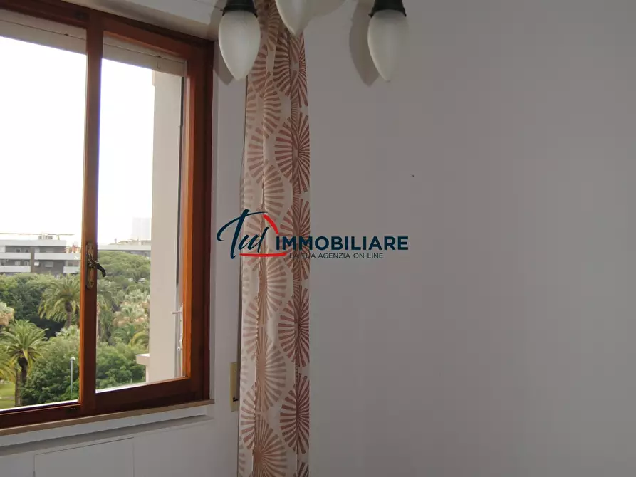 Immagine 19 di Pentalocale in vendita  in Viale Cassa di Risparmio 37 a Livorno