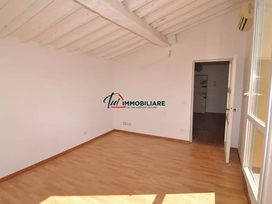 Immagine 14 di Attico in vendita  in Via della Cinta Esterna 16 a Livorno