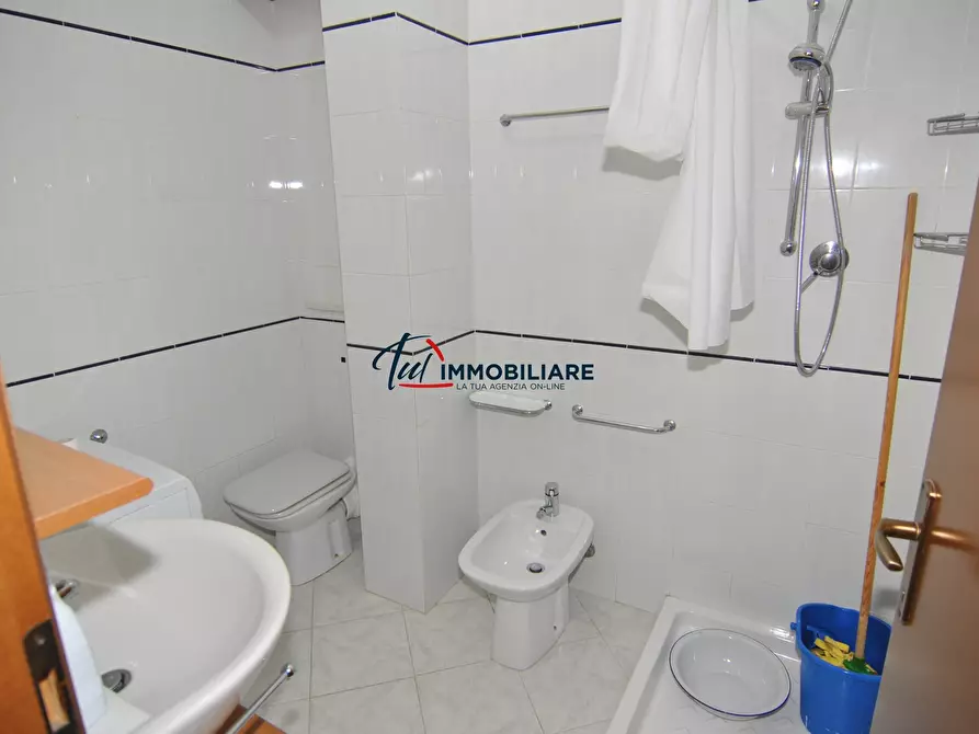 Immagine 12 di Quadrilocale in vendita  in Via Jean Monnet 4 a Livorno