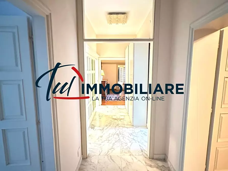 Immagine 10 di Pentalocale in vendita  in Viale Fabbricotti 106 a Livorno
