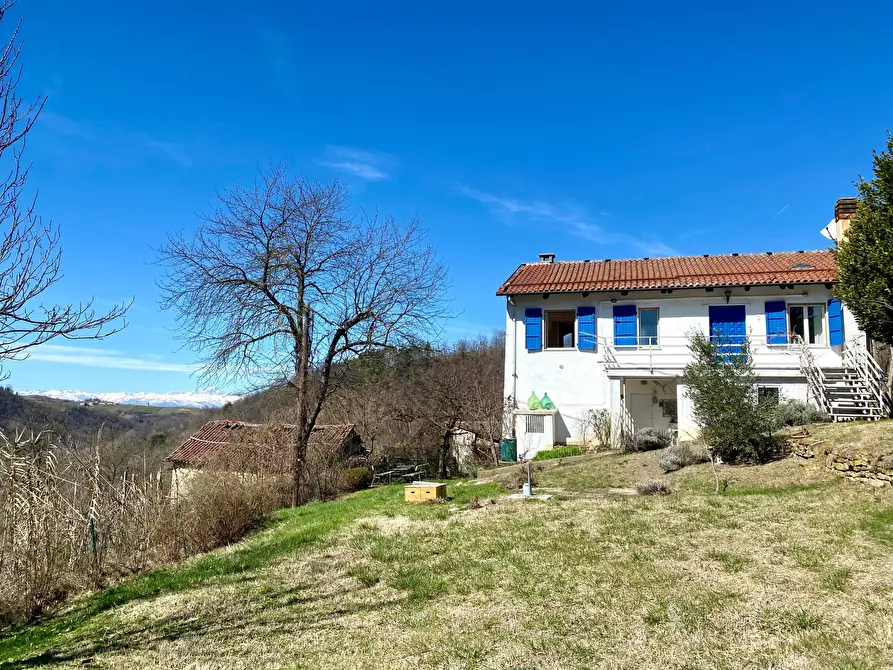 Immagine 1 di Casa indipendente in vendita  in Piazza dei Martiri 3 a Somano