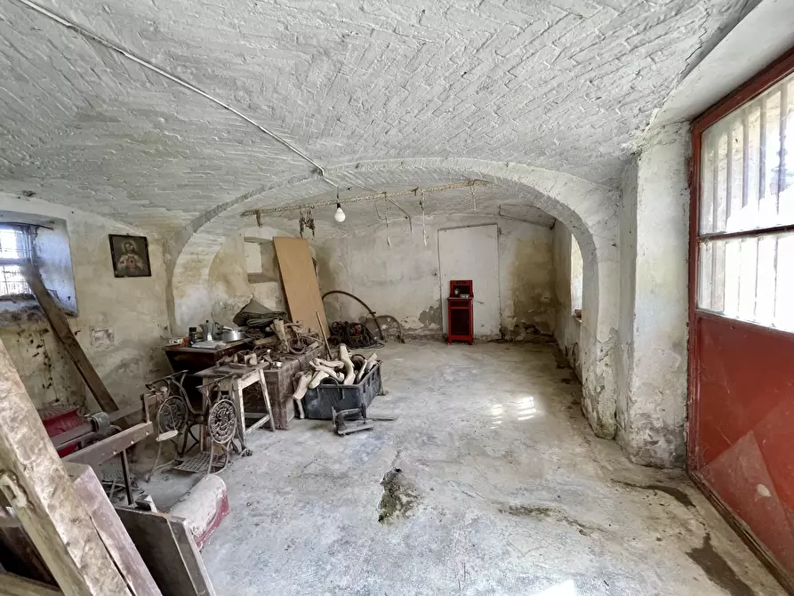 Immagine 12 di Rustico / casale in vendita  in Borgata Biarella 32 a Dogliani