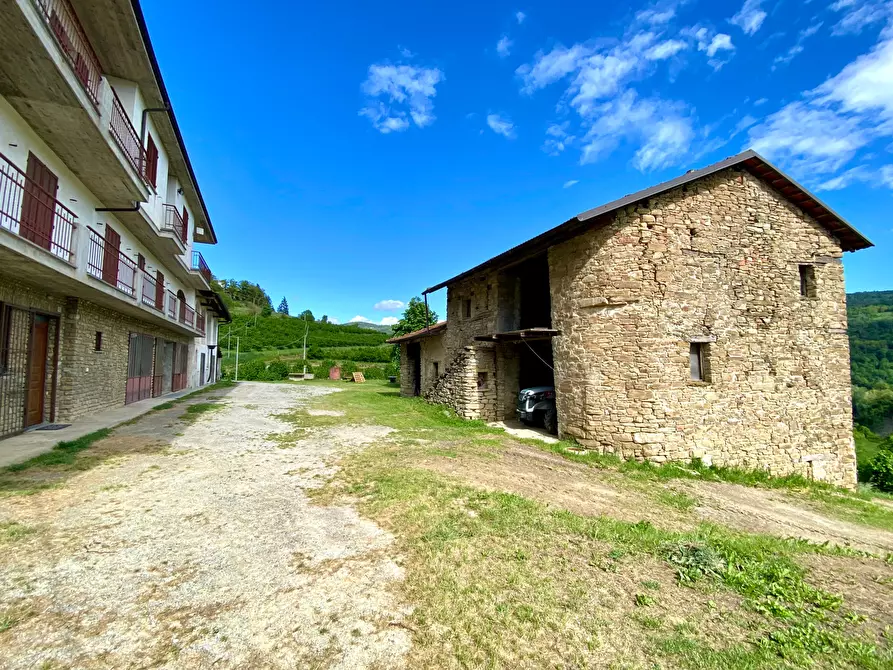 Immagine 5 di Rustico / casale in vendita  in Frazione Robertiero 14 a Gorzegno