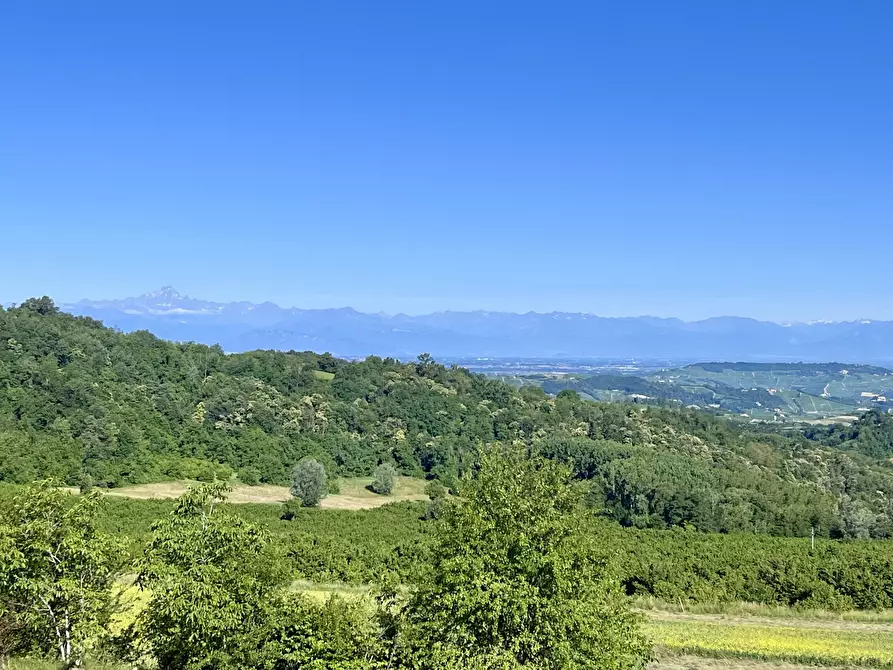 Immagine 25 di Casa indipendente in vendita  in SP32 3 a Serravalle Langhe