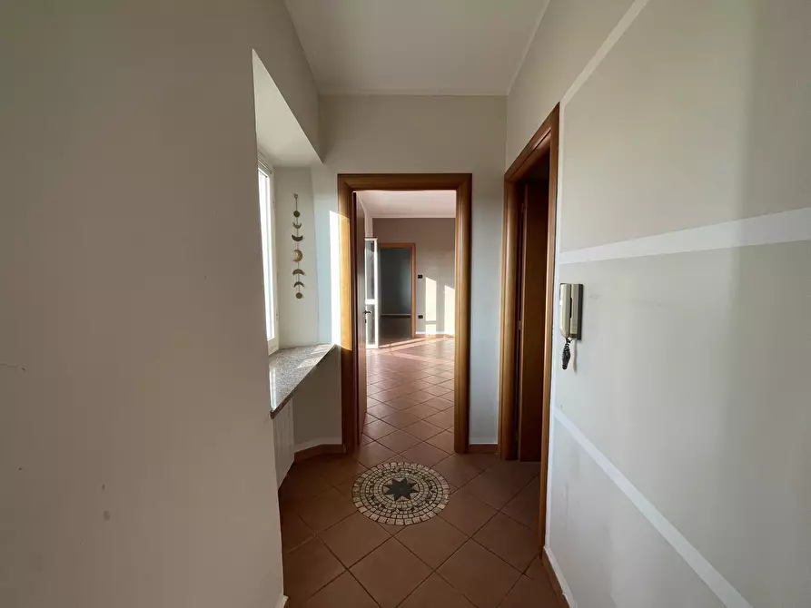 Immagine 4 di Quadrilocale in vendita  in Località Borgonuovo B 69 a Monchiero