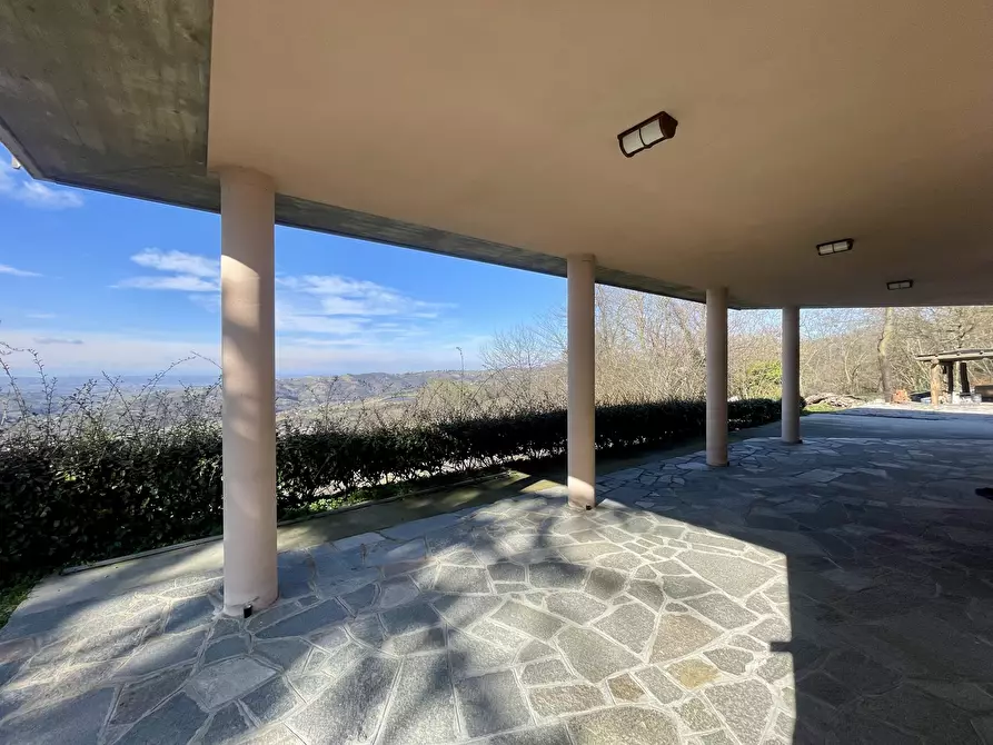 Immagine 9 di Villa in vendita  in Località Cerreta 1 a Roddino