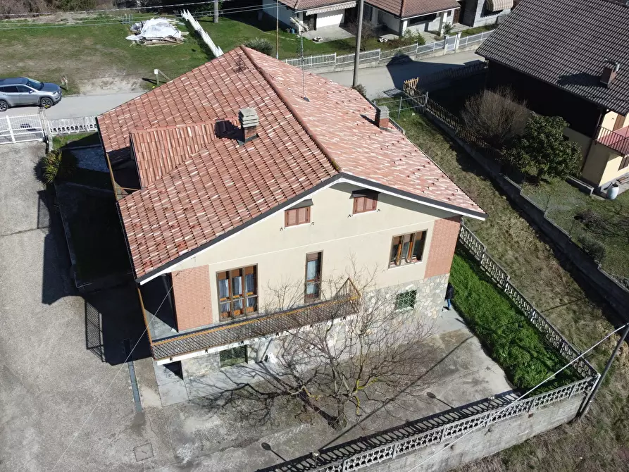 Immagine 19 di Villa in vendita  in via bricco broncio a Serravalle Langhe