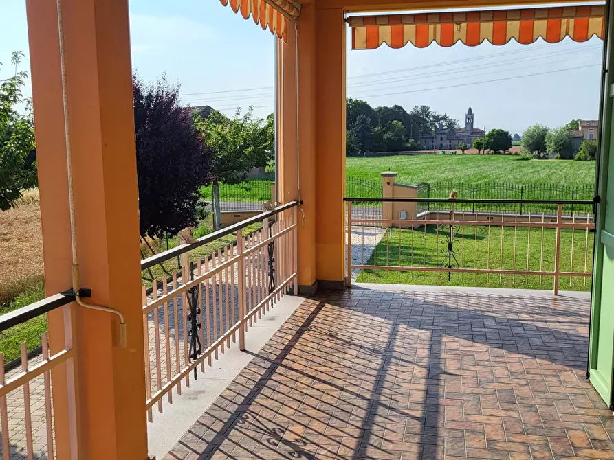 Immagine 4 di Villa in vendita  in Strada Cinta Fossa 6a a Roccabianca