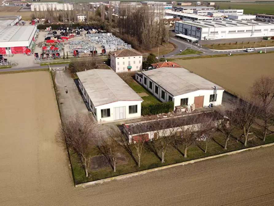 Immagine 3 di Attività artigianale in vendita  in via fienilbruciato 2 a Sissa Trecasali